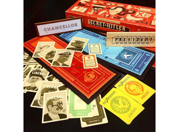 Secret Hitler Kortspel 
