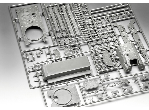 Panzerhaubitze 2000 Revell 1:72 Byggsats 