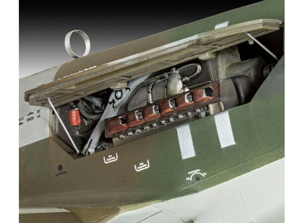 Dornier DO 335 Pfeil Revell 1:48 Byggsats 